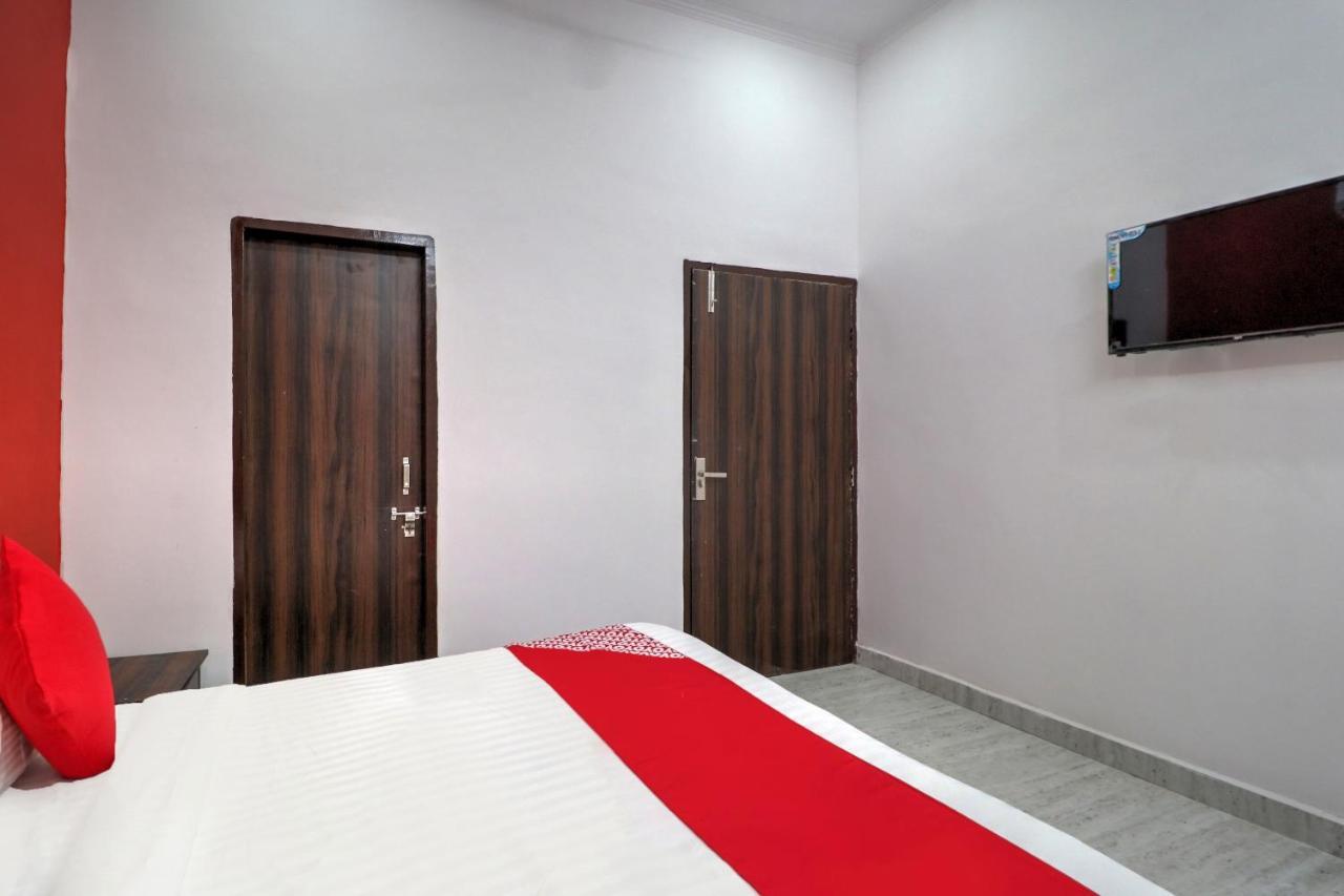 Hotel O 71370 White House Garhi Harsaru Экстерьер фото