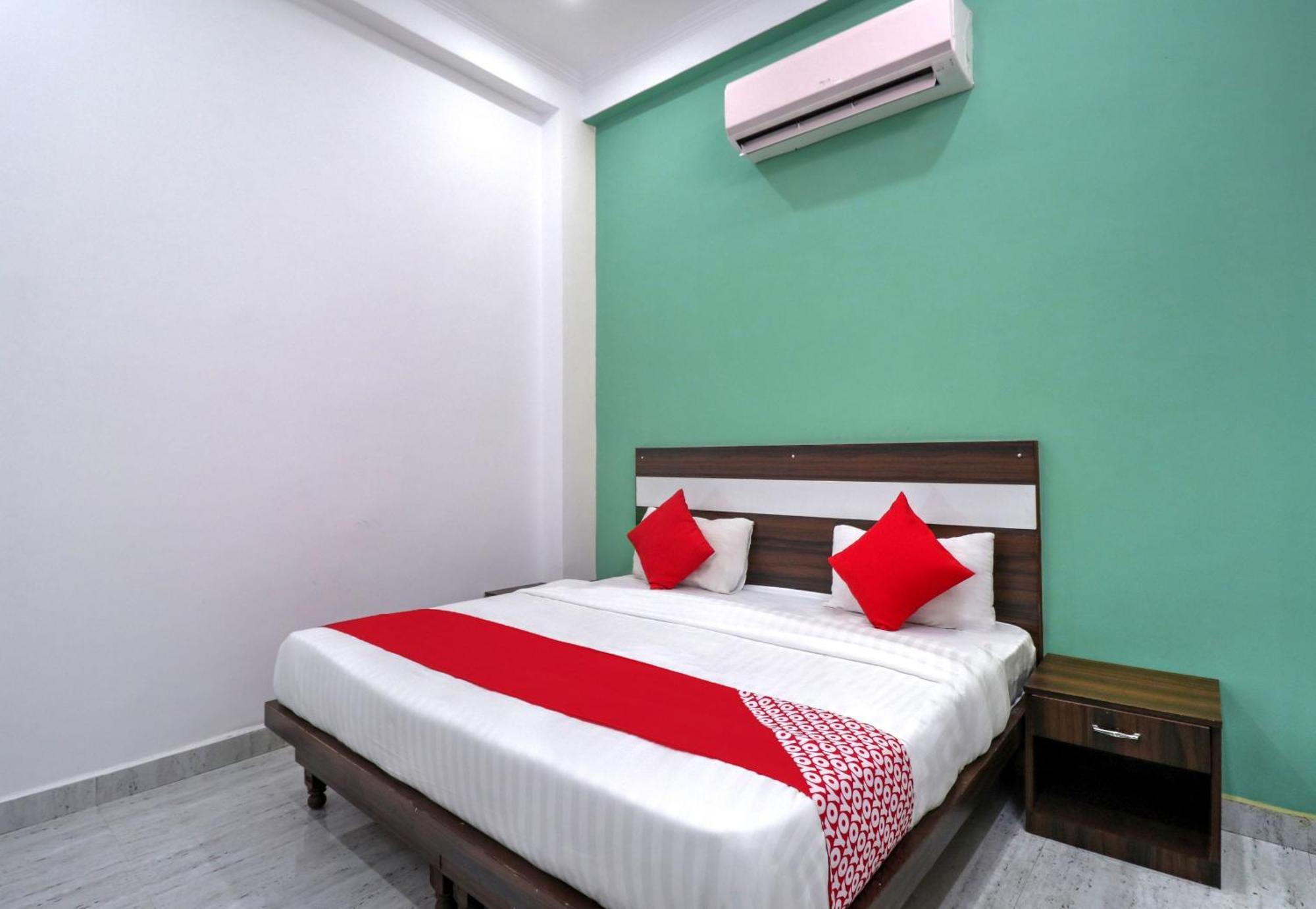 Hotel O 71370 White House Garhi Harsaru Экстерьер фото